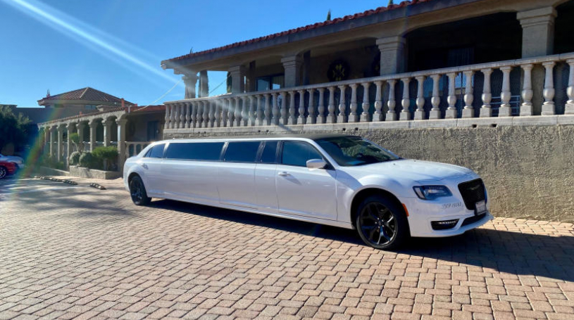 

			
				At Your Service Limousine
			
			
	