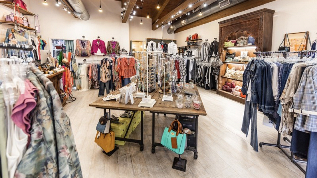 She boutique online hotsell