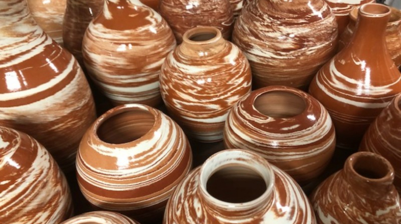 

			
				Sedona Swirl Pottery
			
			
	